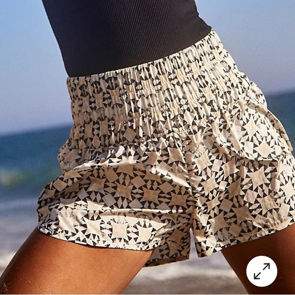 FP Movement Way Home Shorts size L - Picture 2 of 4